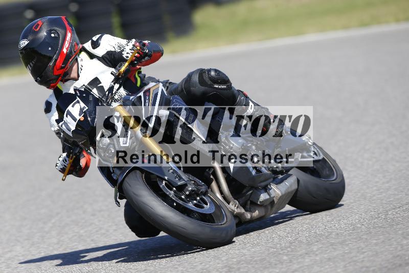 Archiv-2025/48 25.08.2025 Cornu Master School ADR/rot-rouge/112